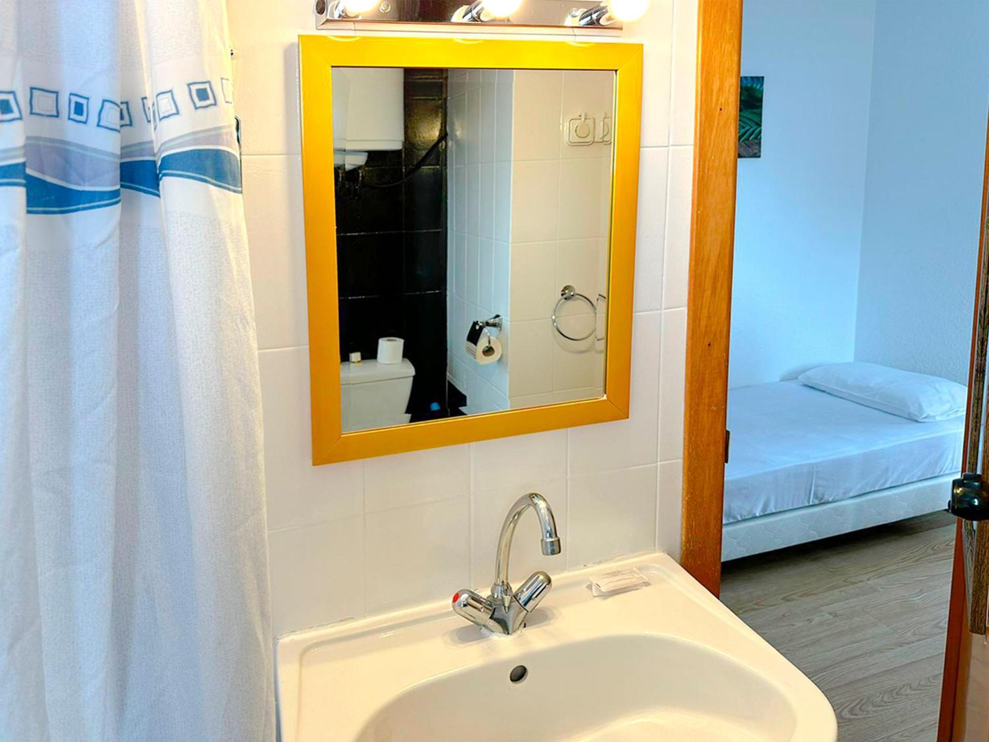 Apartamentos Solaris 3000 Pas De La Casa Bagian luar foto